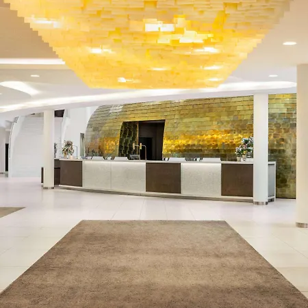 Hotel Vienna House By Wyndham Andel's 4*