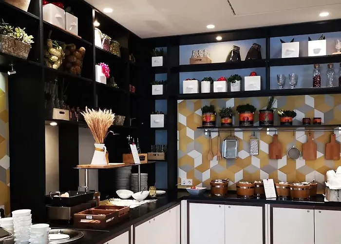 Vienna House By Wyndham Andel's ホテル