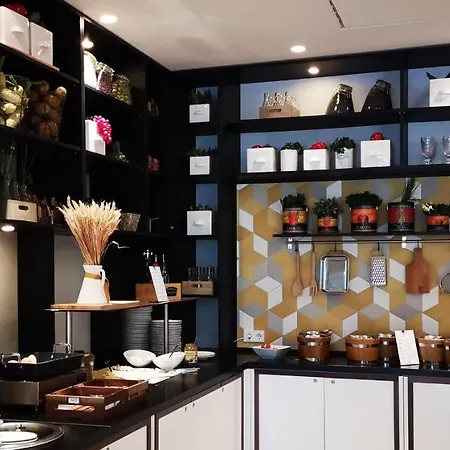 Vienna House By Wyndham Andel's Ξενοδοχείο